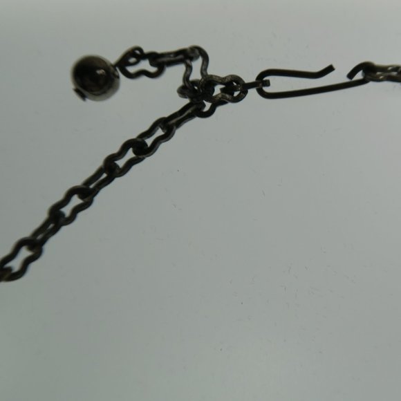 Vintage Noveau Leaf Link Choker Necklace - Picture 5 of 6